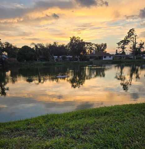 7360 111TH STREET, Seminole, FL 33772