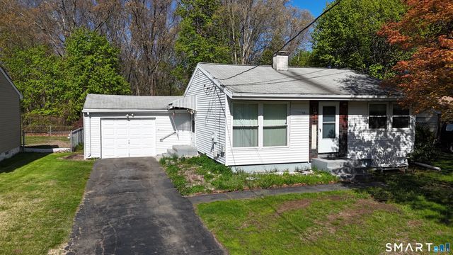 118 Bradley Terrace, Derby, CT 06418