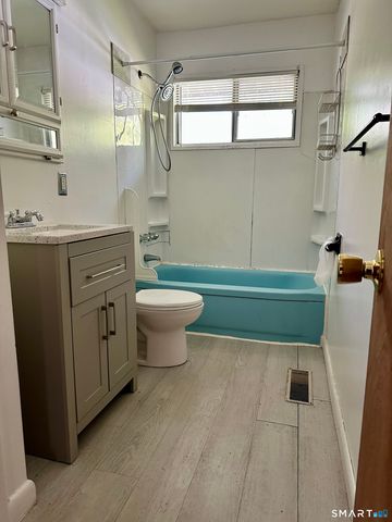 118 Bradley Terrace, Derby, CT 06418