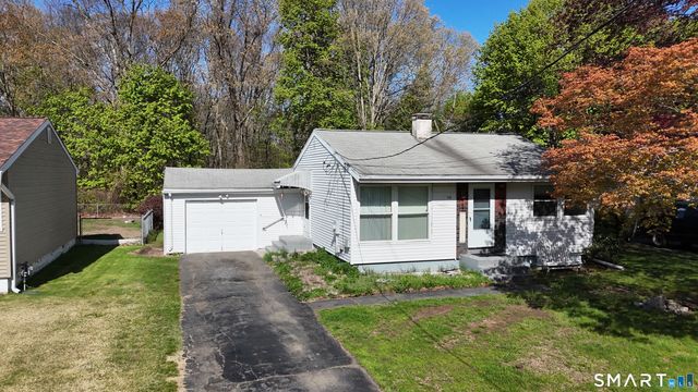 118 Bradley Terrace, Derby, CT 06418