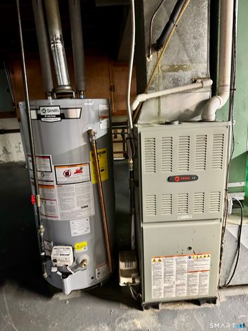 118 Bradley Terrace, Derby, CT 06418