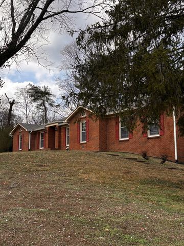 5601 Clovermeade Dr, Brentwood, TN 37027