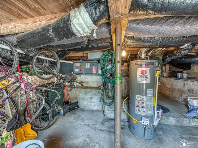 1736 Meadow Drive, Monroe, MI 48162