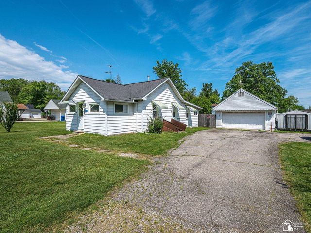 1736 Meadow Drive, Monroe, MI 48162