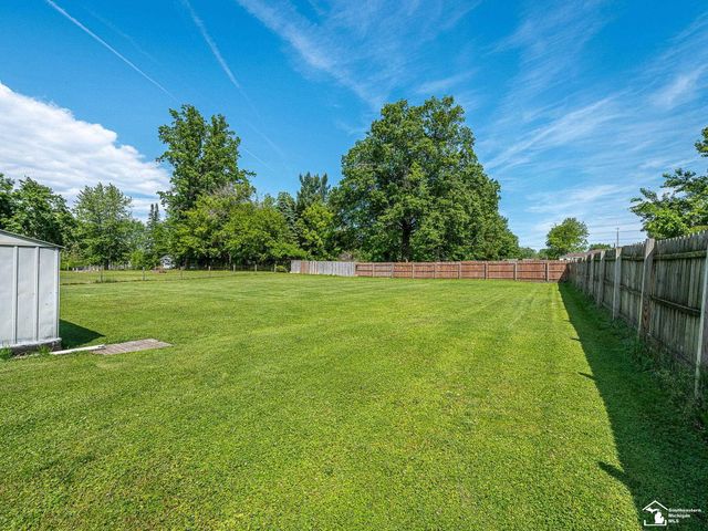 1736 Meadow Drive, Monroe, MI 48162