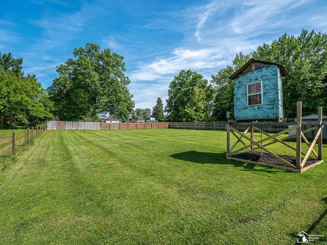 1736 Meadow Drive, Monroe, MI 48162