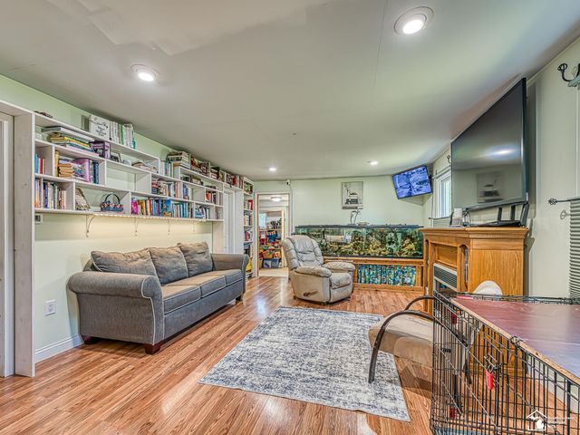 1736 Meadow Drive, Monroe, MI 48162