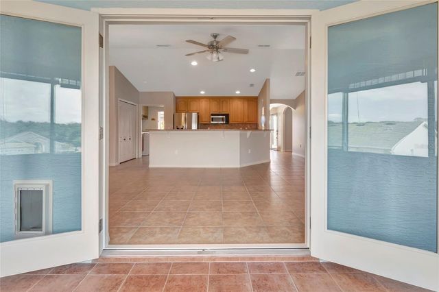 106 FAIRWAY CIRCLE, Umatilla, FL 32784