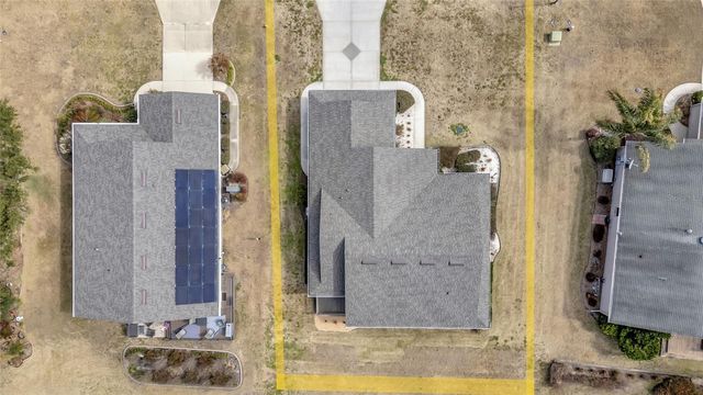106 FAIRWAY CIRCLE, Umatilla, FL 32784
