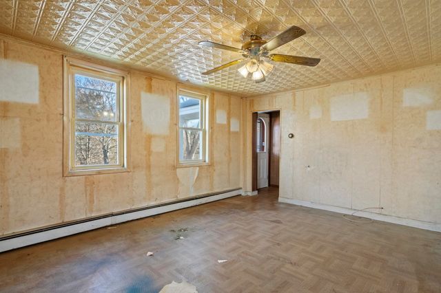 25 River Street, Somersworth, NH 03878