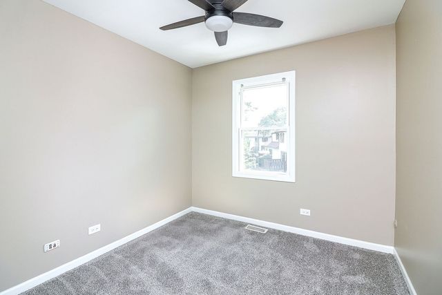 7724 W Douglas Court 1-3, Frankfort, IL 60423