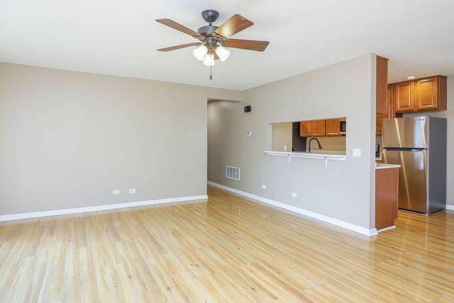 7724 W Douglas Court 1-3, Frankfort, IL 60423
