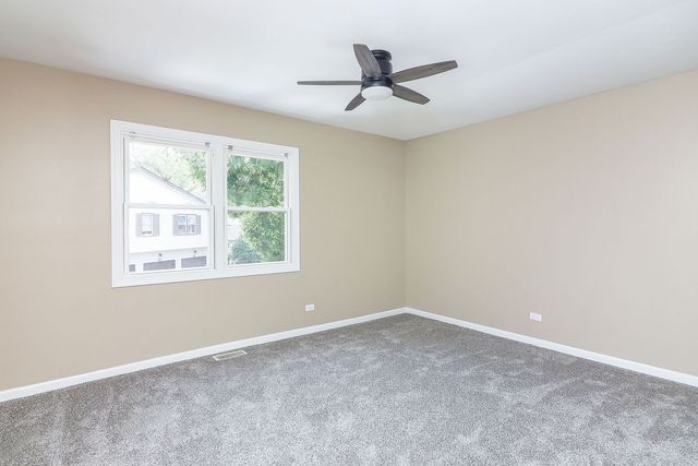7724 W Douglas Court 1-3, Frankfort, IL 60423