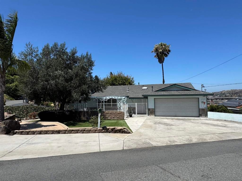 3606 Hartzel Dr, Spring Valley, CA 91977 — exterior