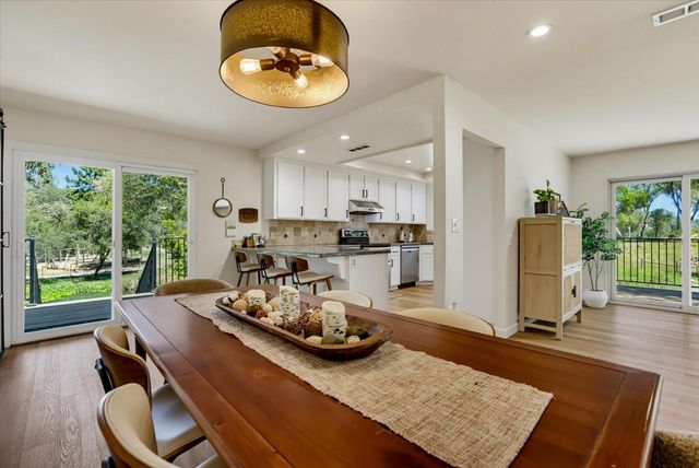 10411 Rough And Ready Rd, Rough And Ready, CA 95975
