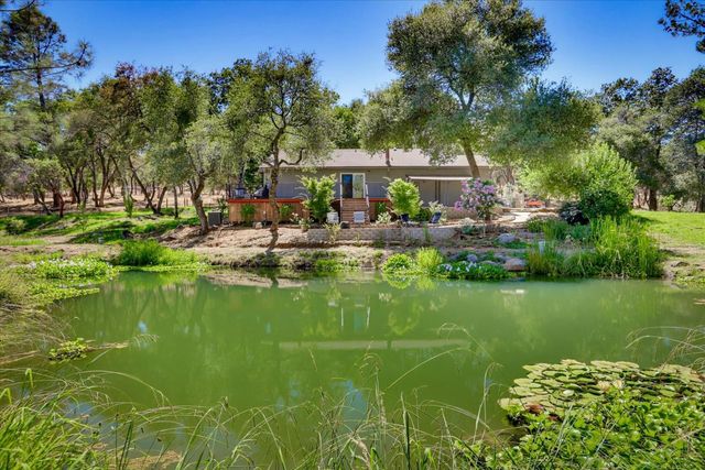 10411 Rough And Ready Rd, Rough And Ready, CA 95975