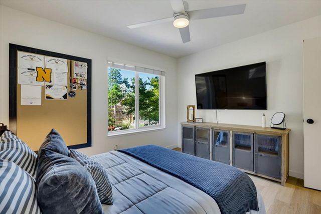 10411 Rough And Ready Rd, Rough And Ready, CA 95975