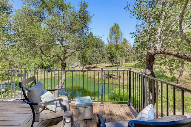 10411 Rough And Ready Rd, Rough And Ready, CA 95975