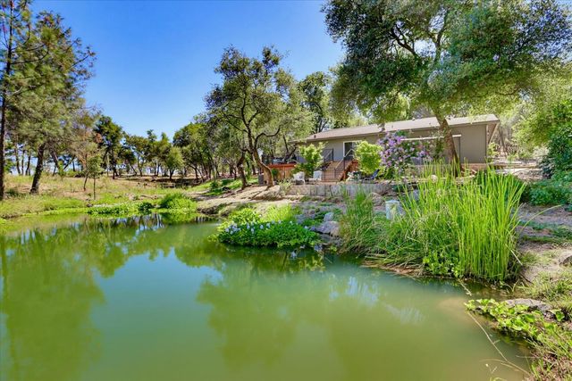 10411 Rough And Ready Rd, Rough And Ready, CA 95975