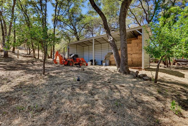 10411 Rough And Ready Rd, Rough And Ready, CA 95975