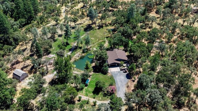 10411 Rough And Ready Rd, Rough And Ready, CA 95975