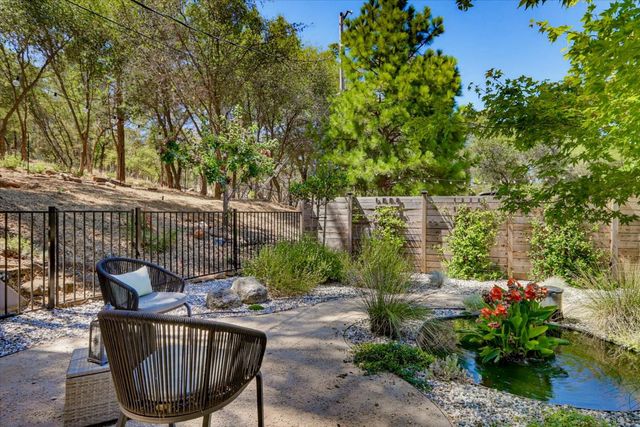 10411 Rough And Ready Rd, Rough And Ready, CA 95975