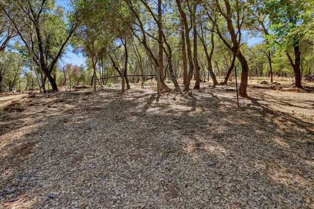 10411 Rough And Ready Rd, Rough And Ready, CA 95975