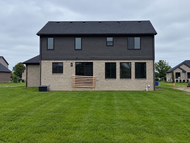 45537 Gable Drive, Macomb, MI 48088