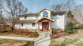 886 Hopkins Ln, Winchester, TN 37398