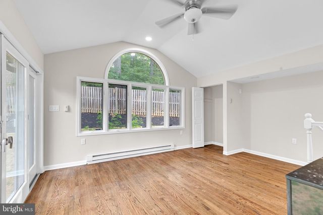 3009 S HILL ST, Arlington, VA 22202