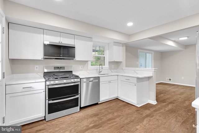 3009 S HILL ST, Arlington, VA 22202