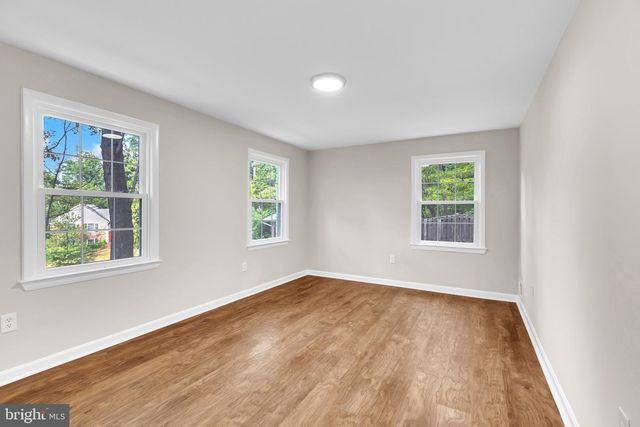 3009 S HILL ST, Arlington, VA 22202