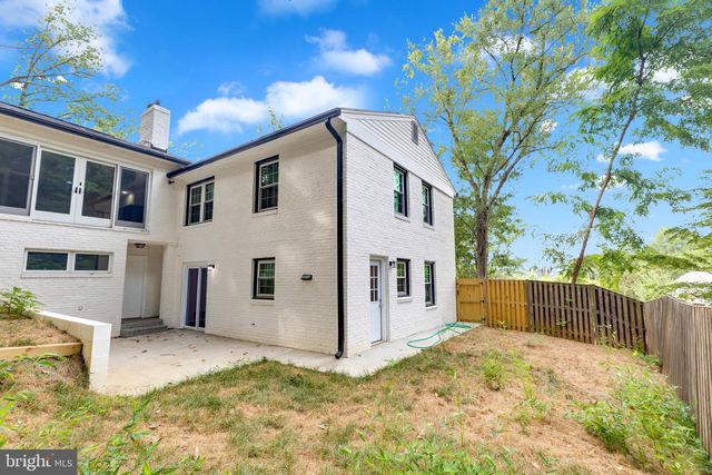 3009 S HILL ST, Arlington, VA 22202