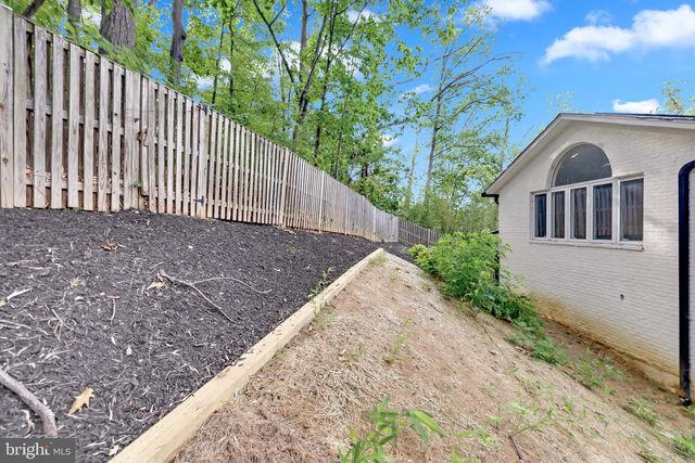 3009 S HILL ST, Arlington, VA 22202