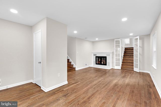 3009 S HILL ST, Arlington, VA 22202