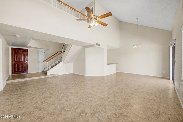 3975 E GRAYTHORN Street, Phoenix, AZ 85044