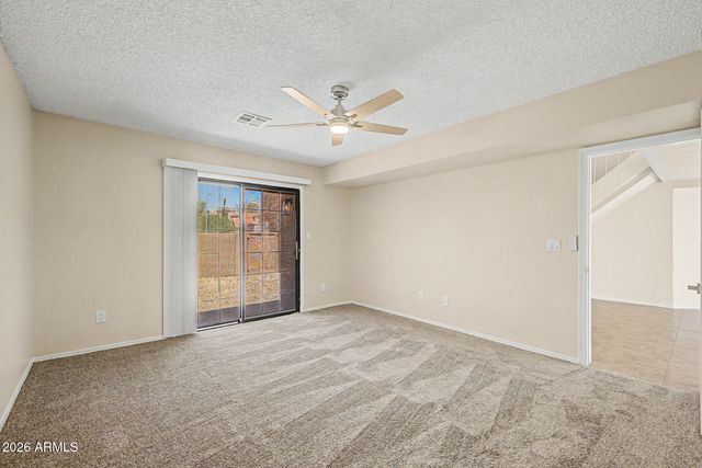 3975 E GRAYTHORN Street, Phoenix, AZ 85044