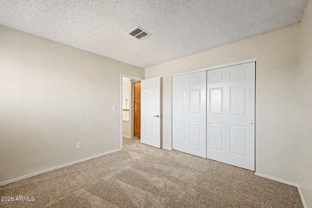 3975 E GRAYTHORN Street, Phoenix, AZ 85044