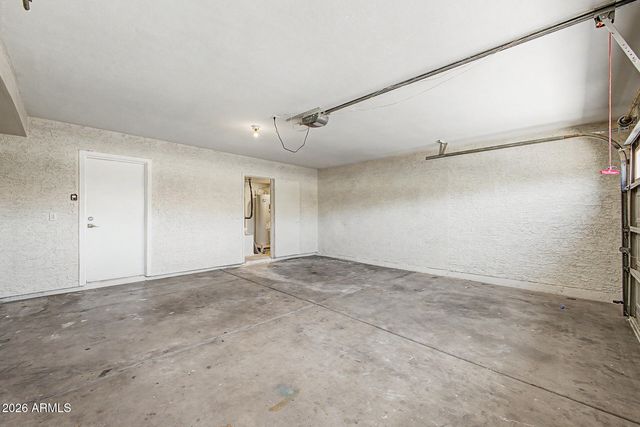 3975 E GRAYTHORN Street, Phoenix, AZ 85044