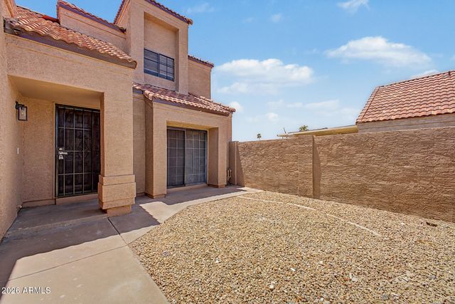 3975 E GRAYTHORN Street, Phoenix, AZ 85044