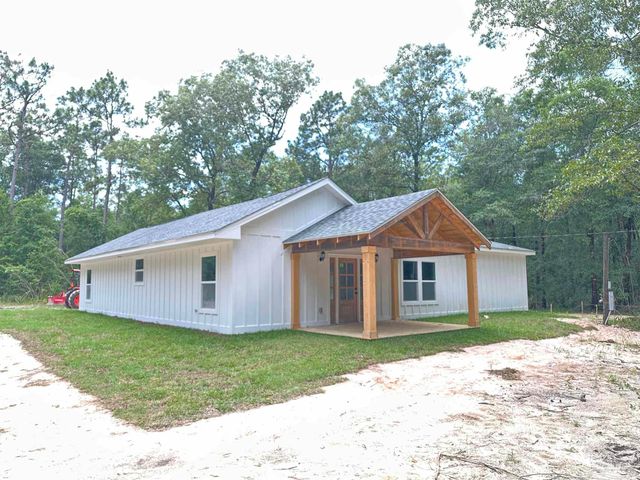 5661 Dupree Rd, Milton, FL 32570