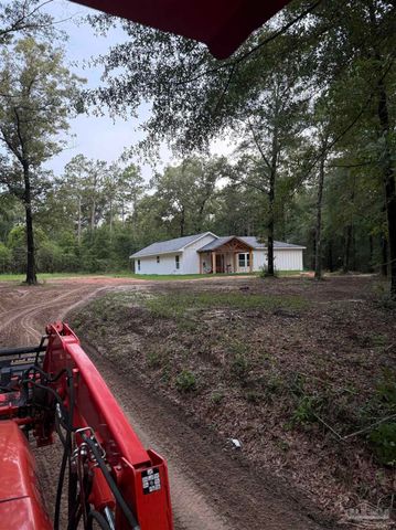 5661 Dupree Rd, Milton, FL 32570