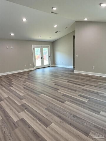 5661 Dupree Rd, Milton, FL 32570