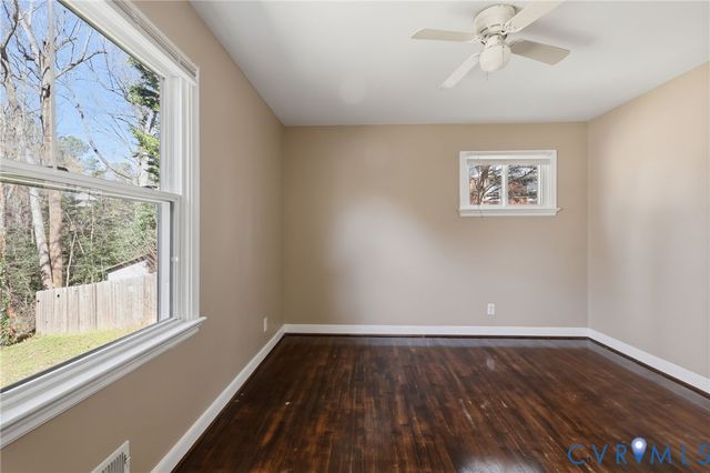 3924 Lyndale Pl, North Chesterfield, VA 23235