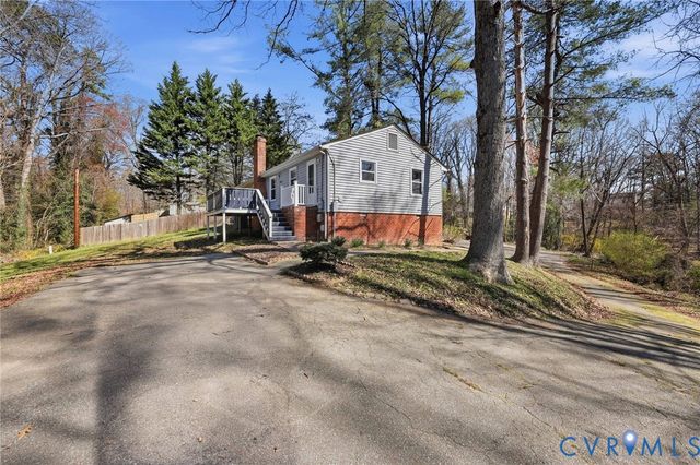 3924 Lyndale Pl, North Chesterfield, VA 23235