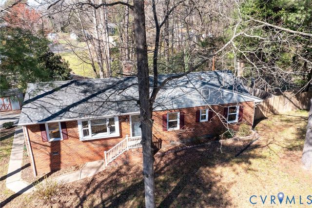 3924 Lyndale Pl, North Chesterfield, VA 23235