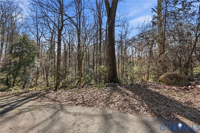 3924 Lyndale Pl, North Chesterfield, VA 23235