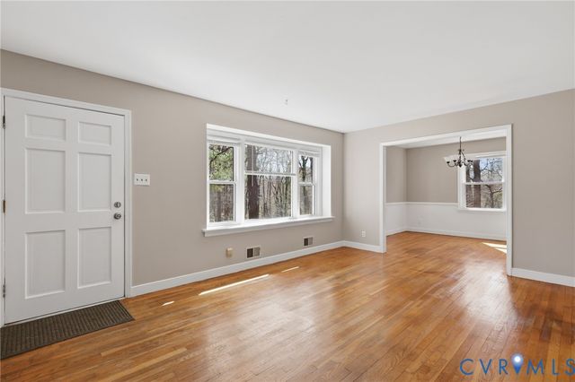 3924 Lyndale Pl, North Chesterfield, VA 23235