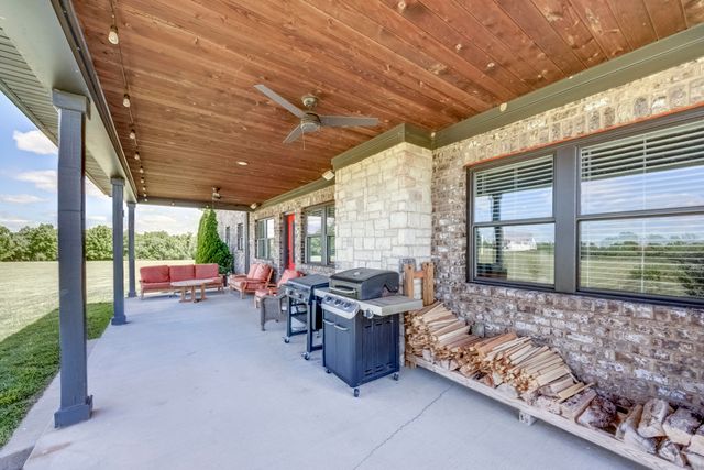 1855 Quirks Run Road, Danville, KY 40422