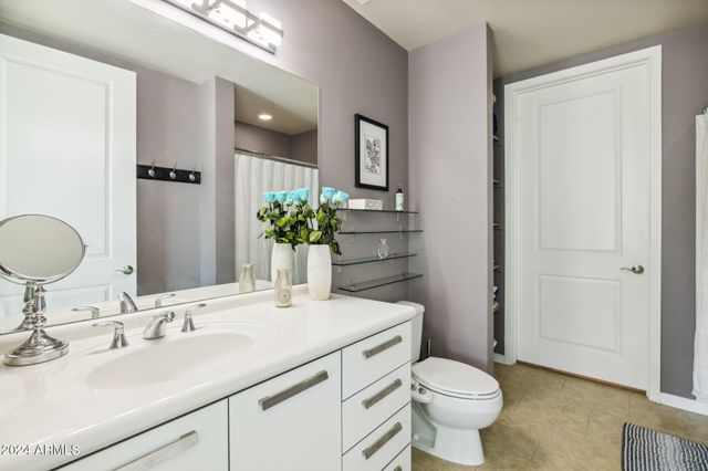 1 E LEXINGTON Avenue 302, Phoenix, AZ 85012